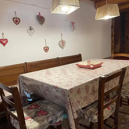 A Due Passi Piste Da Sci 펜션