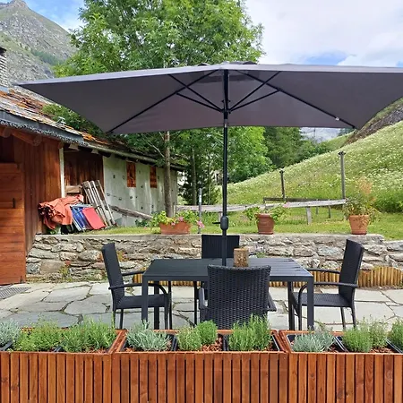 A Due Passi Piste Da Sci 펜션 발그리센체